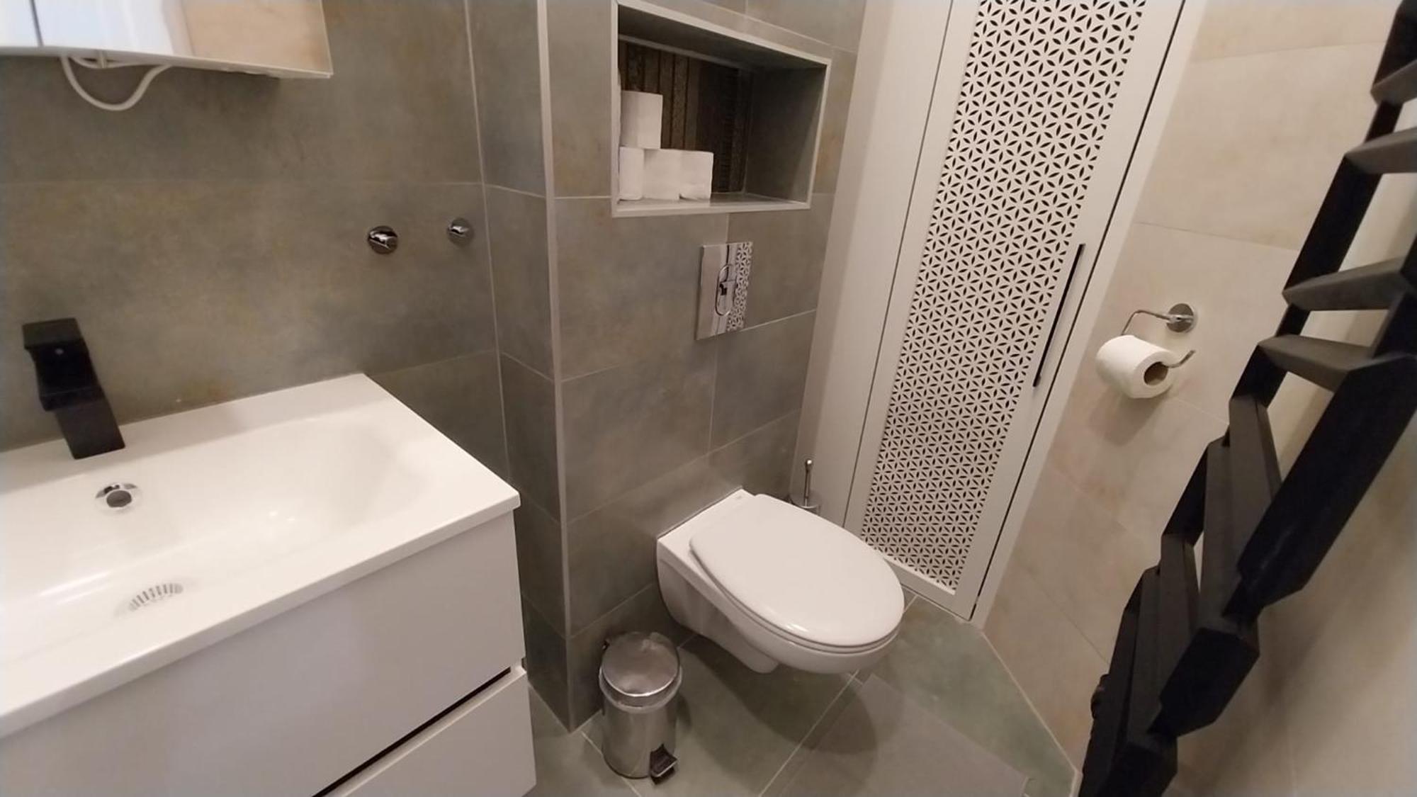 Szekely Apartment Near Deak Ferenc Square With Free Parking In Garage Будапешт Экстерьер фото