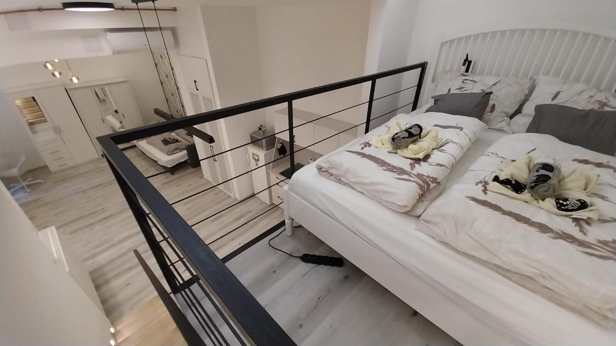 Szekely Apartment Near Deak Ferenc Square With Free Parking In Garage Будапешт Экстерьер фото